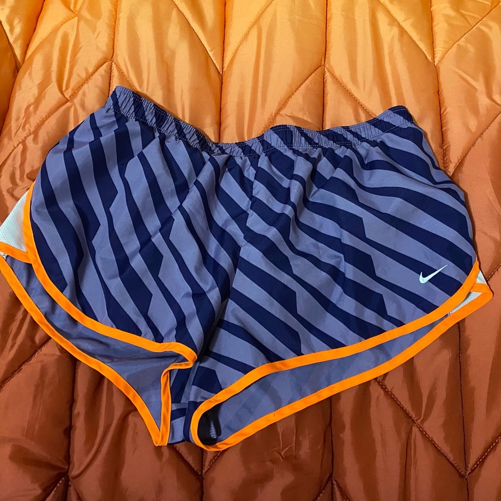 Nike Shorts 🩳 M